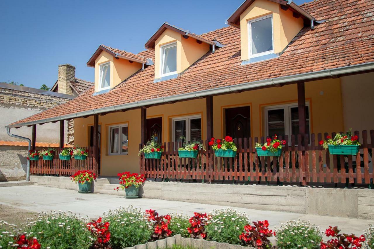 Casa Simon 2 Apartman Szabadka Kültér fotó