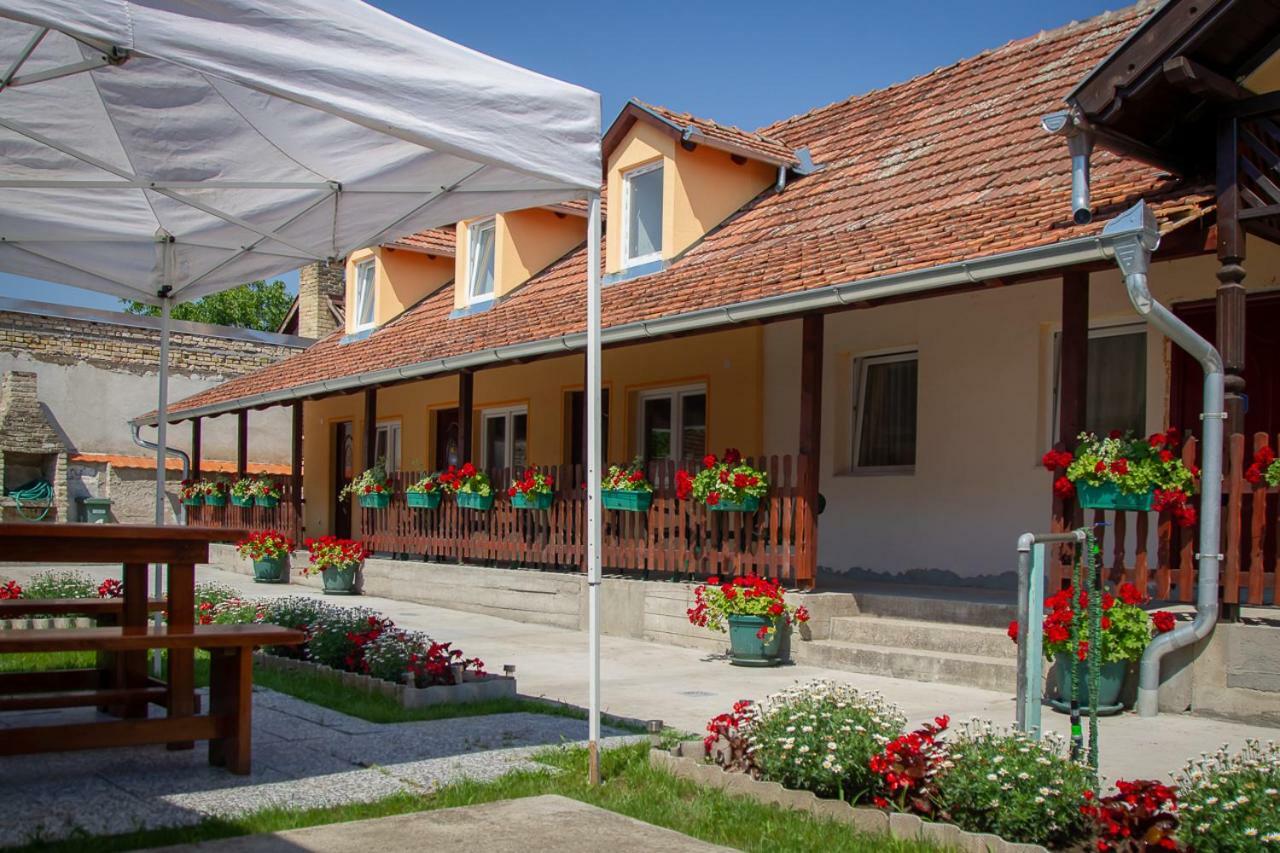 Casa Simon 2 Apartman Szabadka Kültér fotó